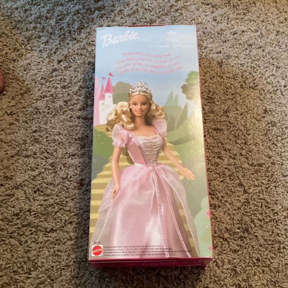New Mattel Barbie in Elegant Pink Dress princess - Picture 2 of 2